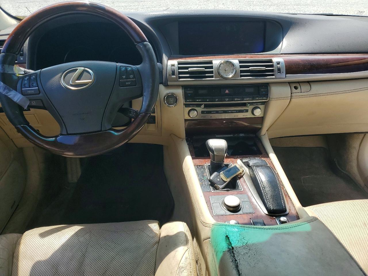 2013 Lexus Ls 460 White vin: JTHCL5EF1D5016746