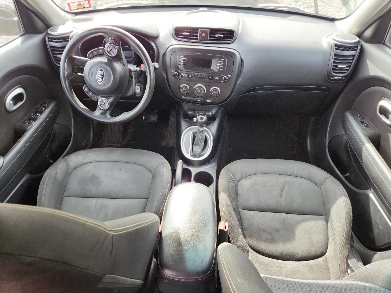2015 Kia Soul + Black vin: KNDJP3A56F7203518