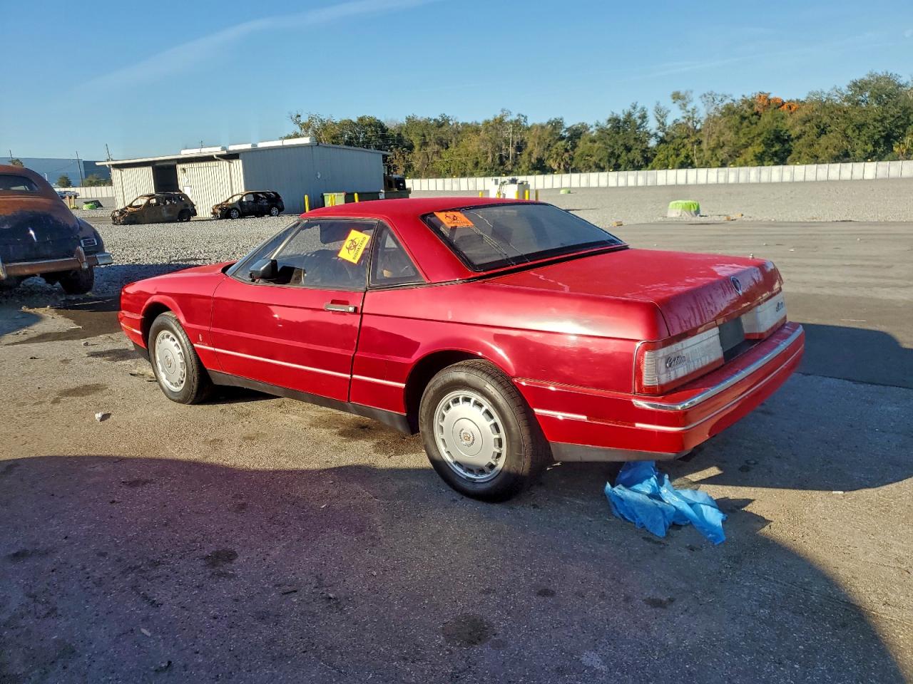 1988 Cadillac Allante Red vin: 1G6VR3174JU100365