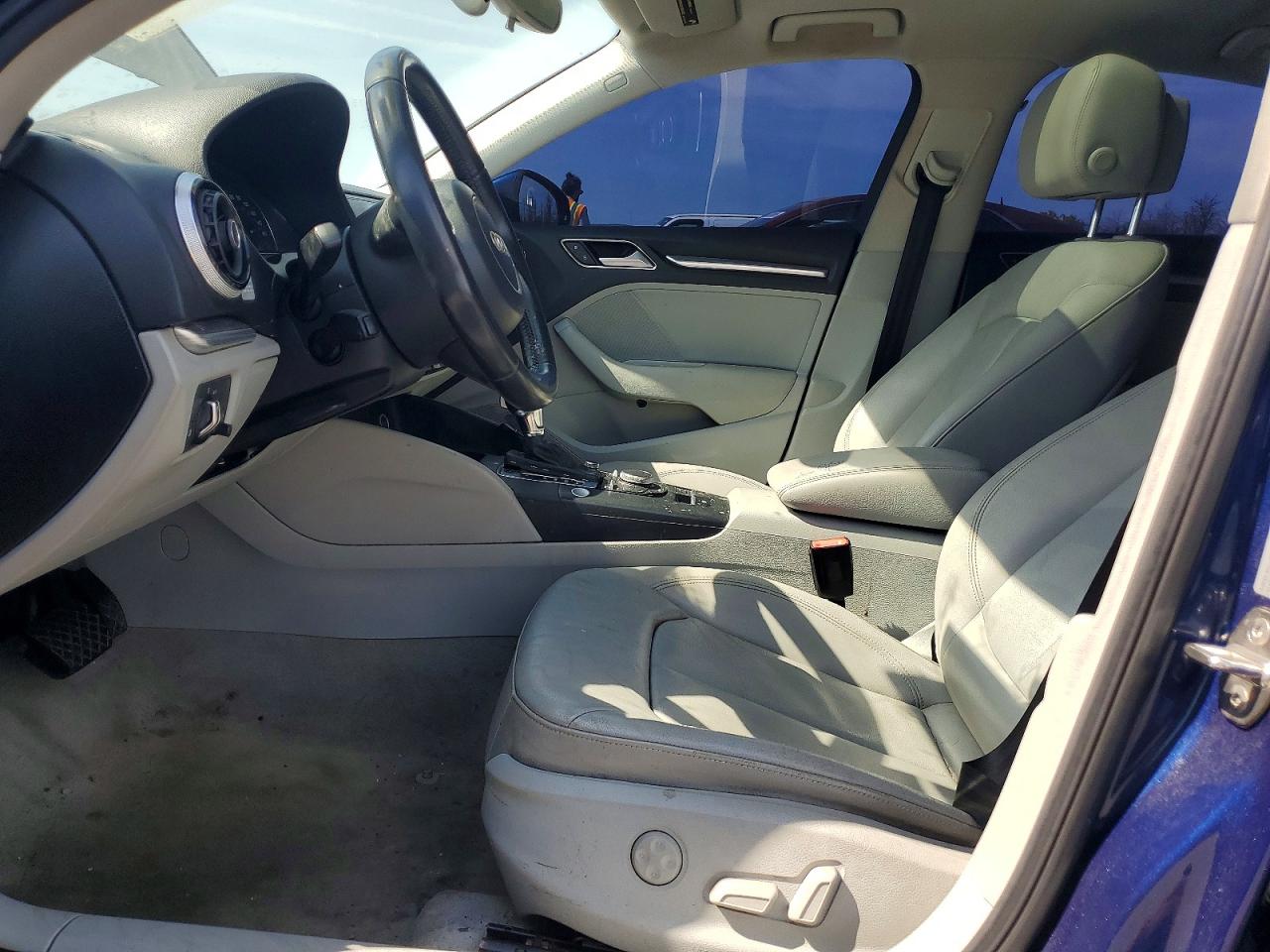 2015 Audi A3 Premium Plus Blue vin: WAUCJGFF6F1075655