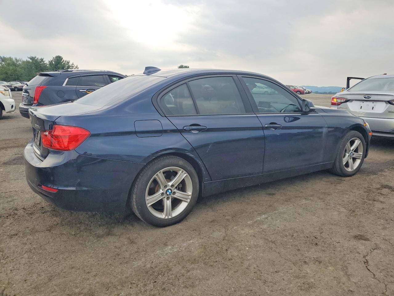 2014 Bmw 328 D Xdrive Blue vin: WBA3D5C59EKX99162