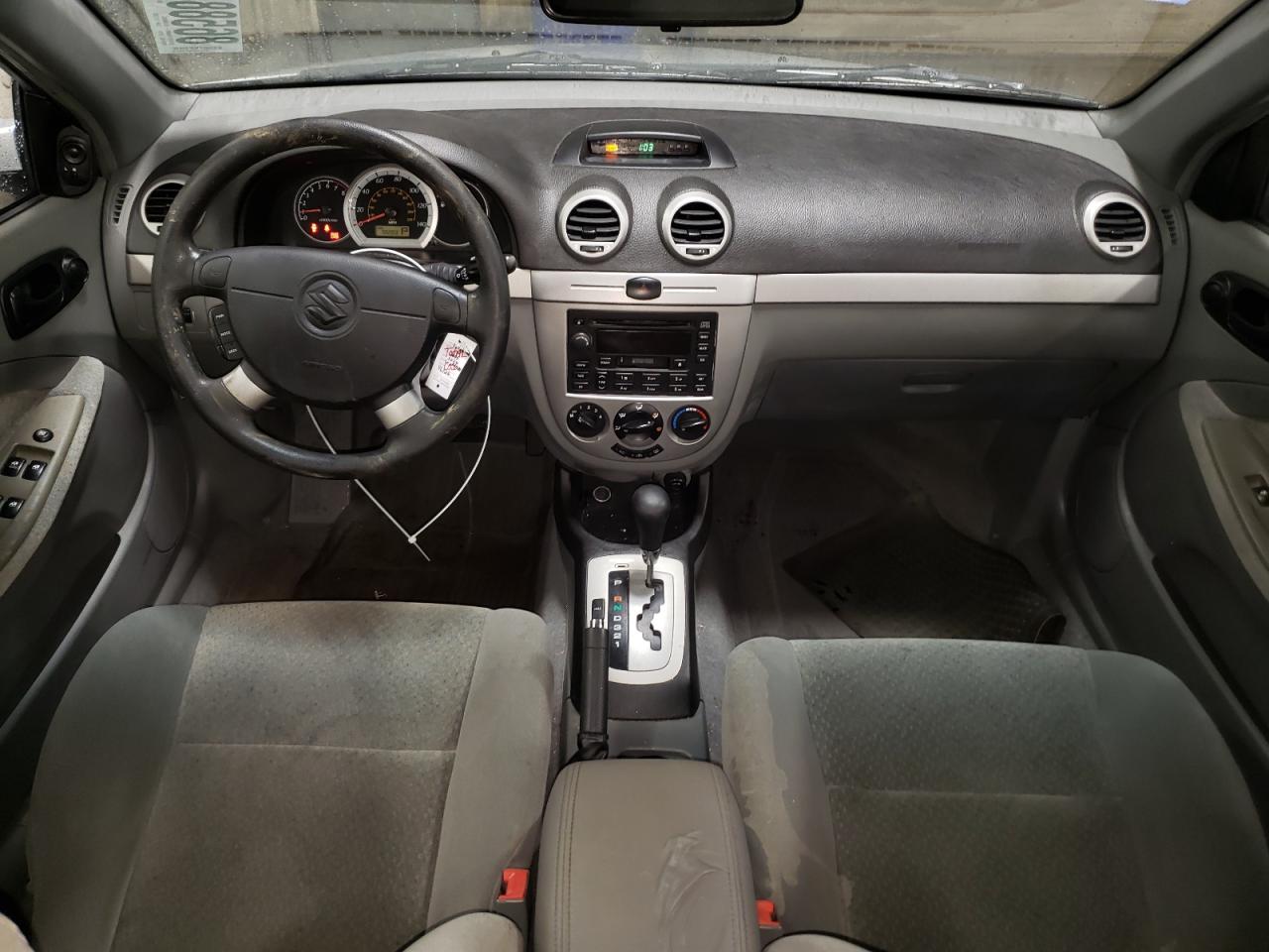 2005 Suzuki Forenza S Silver vin: KL5JD86ZX5K084620