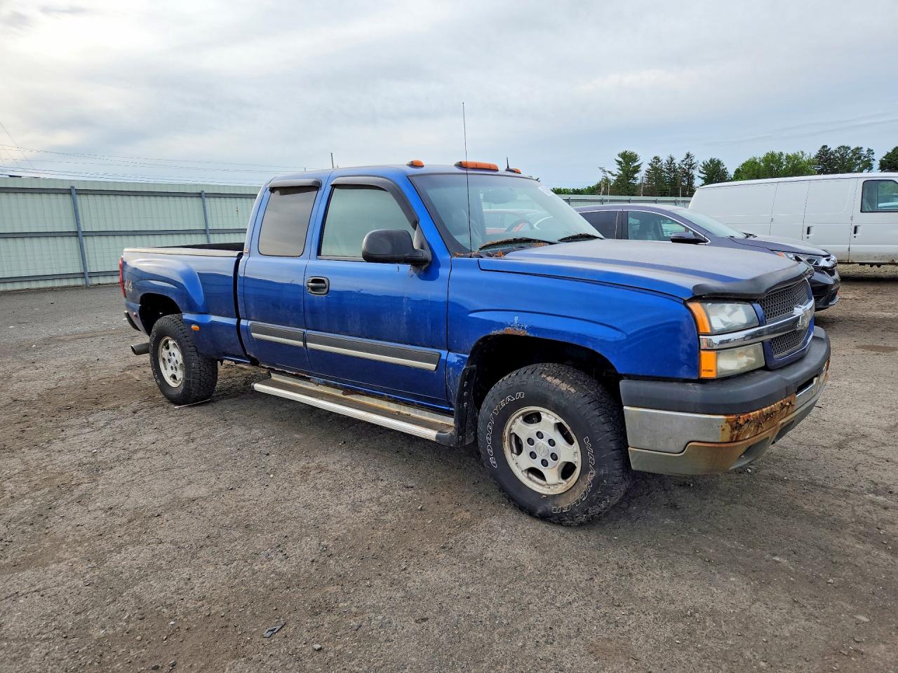 2003 Chevrolet Silverado K1500 Blue vin: 2GCEK19T631280177