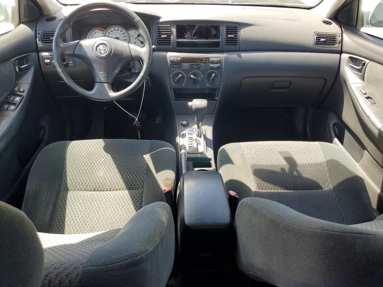 2005 Toyota Corolla S Silver vin: 1NXBR32E05Z553185