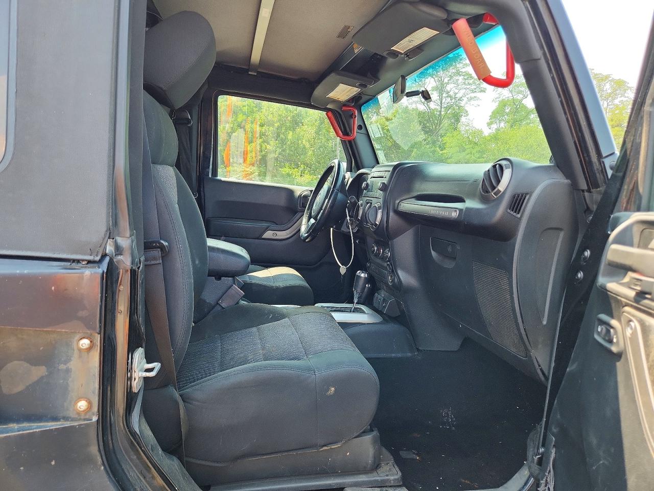 2011 Jeep Wrangler Sport Черный vin: 1J4AA2D15BL516110