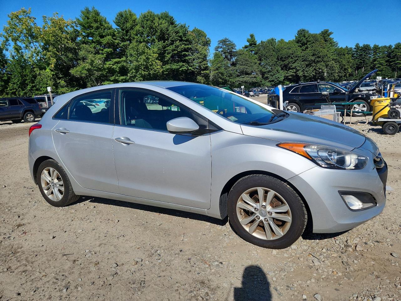 2014 Hyundai Elantra Gt Base Silver vin: KMHD35LH0EU166800