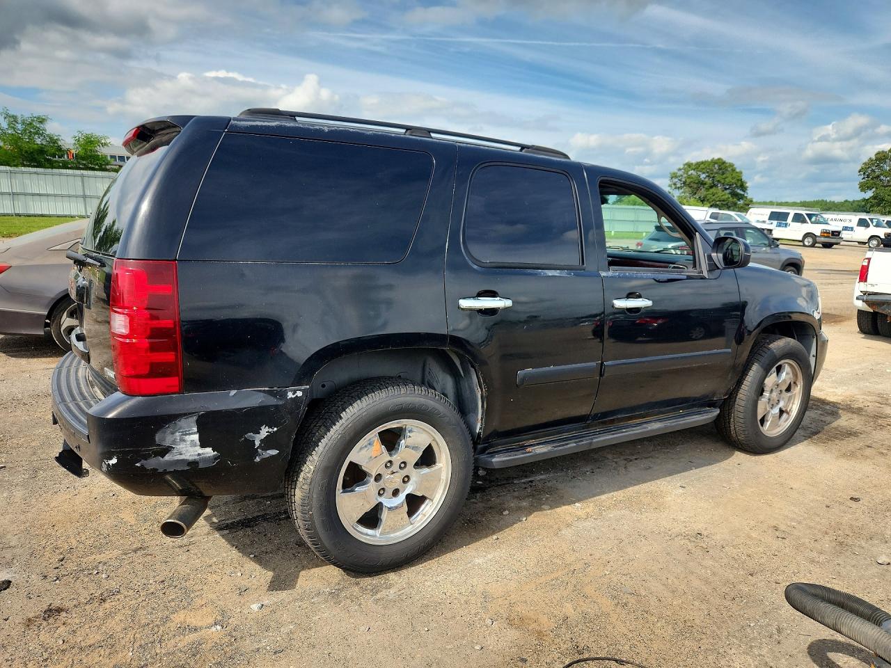 2007 Chevrolet Tahoe K1500 Black vin: 1GNFK13087J205518