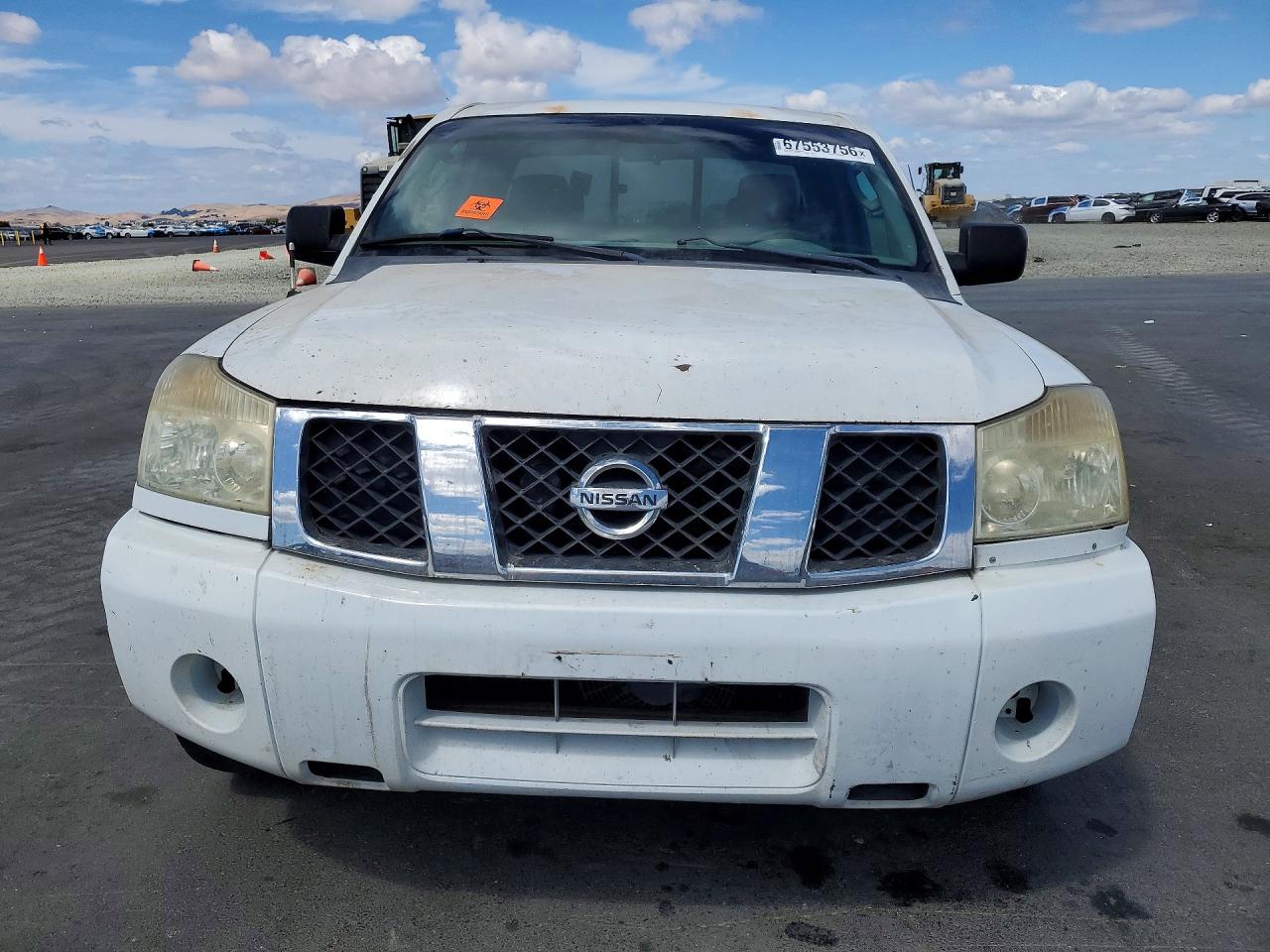 2005 Nissan Titan Xe White vin: 1N6AA06A85N554945