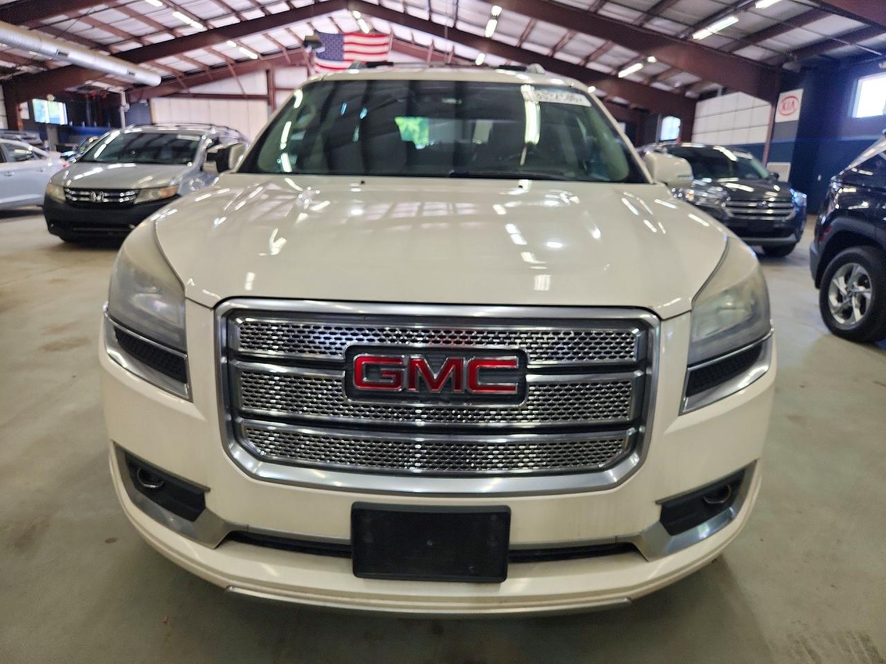 2015 Gmc Acadia Denali White vin: 1GKKVTKD3FJ216590