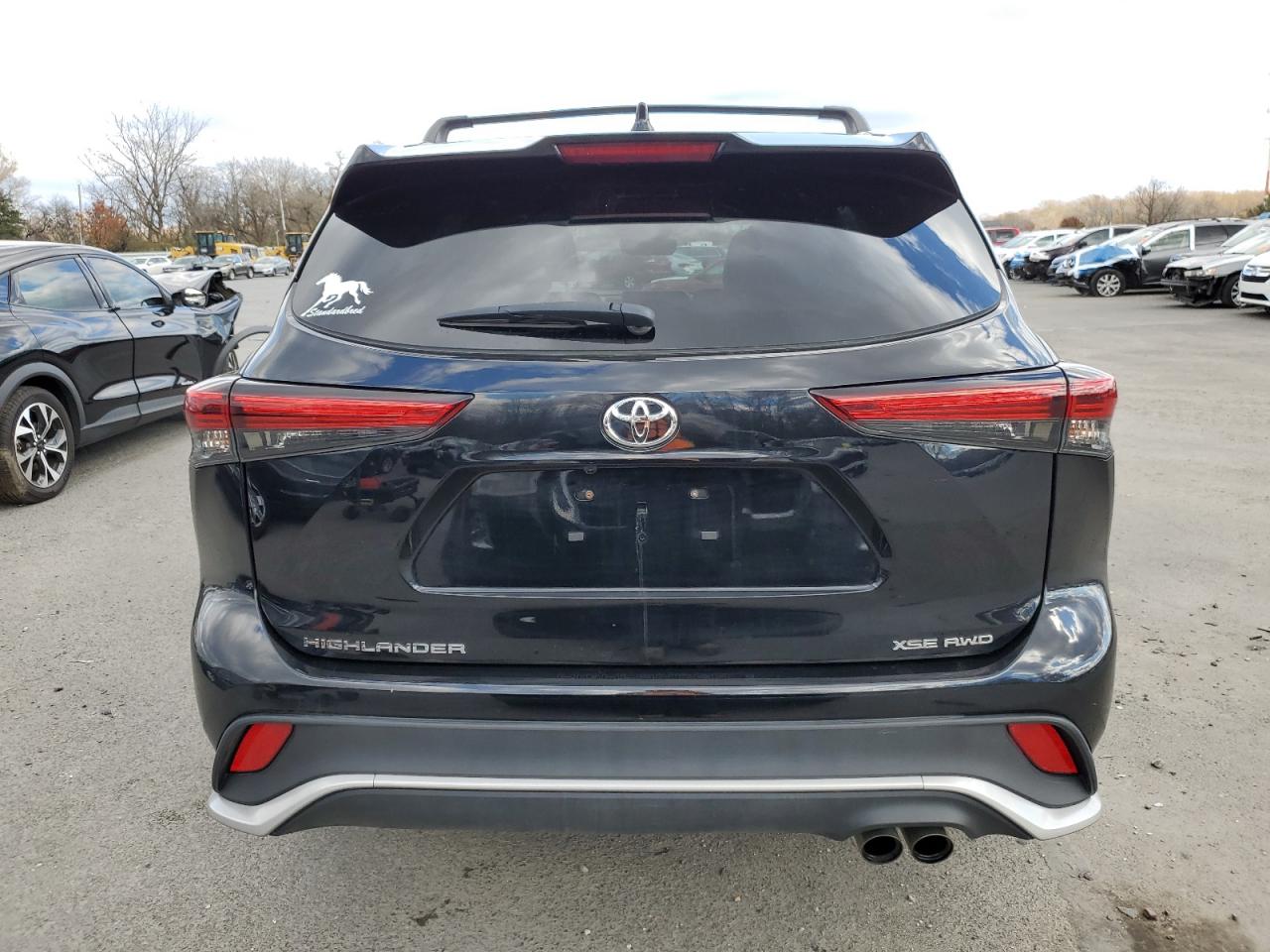 2022 Toyota Highlander Xse Black vin: 5TDLZRBHXNS257536