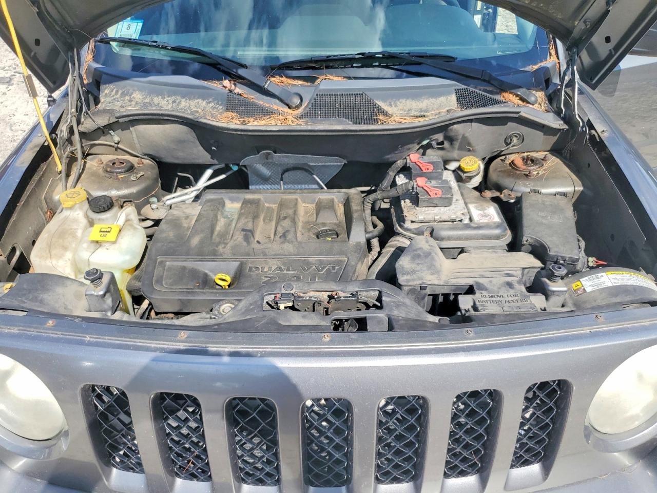 2012 Jeep Patriot Latitude Gray vin: 1C4NJRFB9CD604773