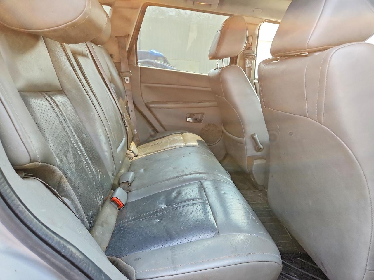 2005 Jeep Grand Cherokee Limited Серебряный vin: 1J8HR58N15C623311