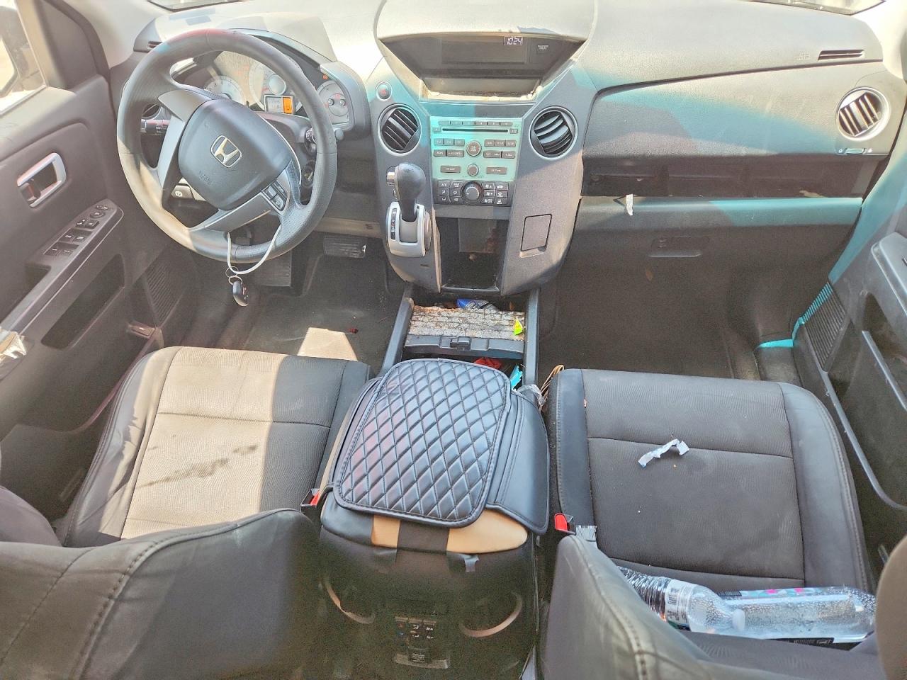 2011 Honda Pilot Lx Gray vin: 5FNYF3H21BB025065