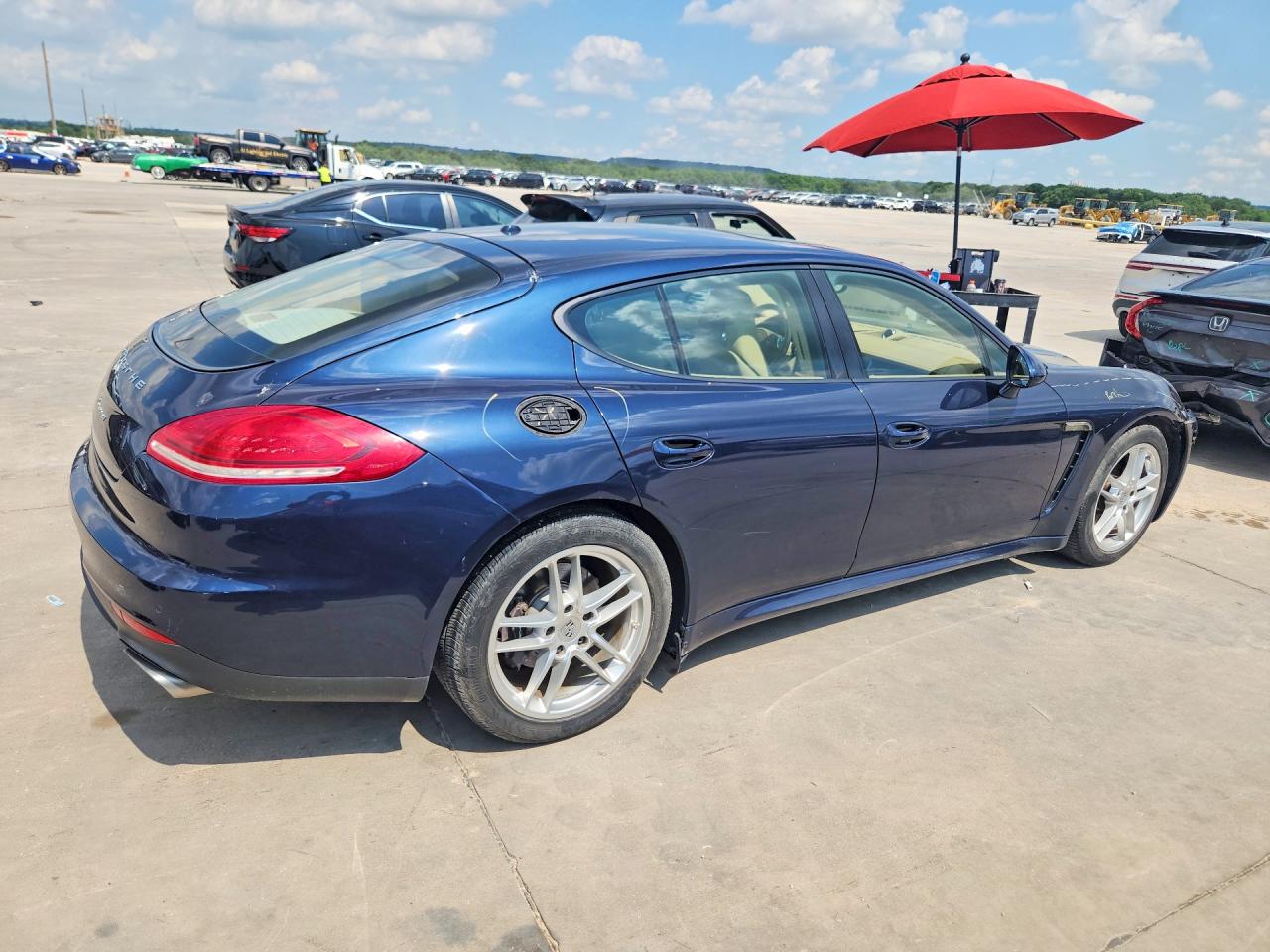 2014 Porsche Panamera 2/4 Blue vin: WP0AA2A70EL005200