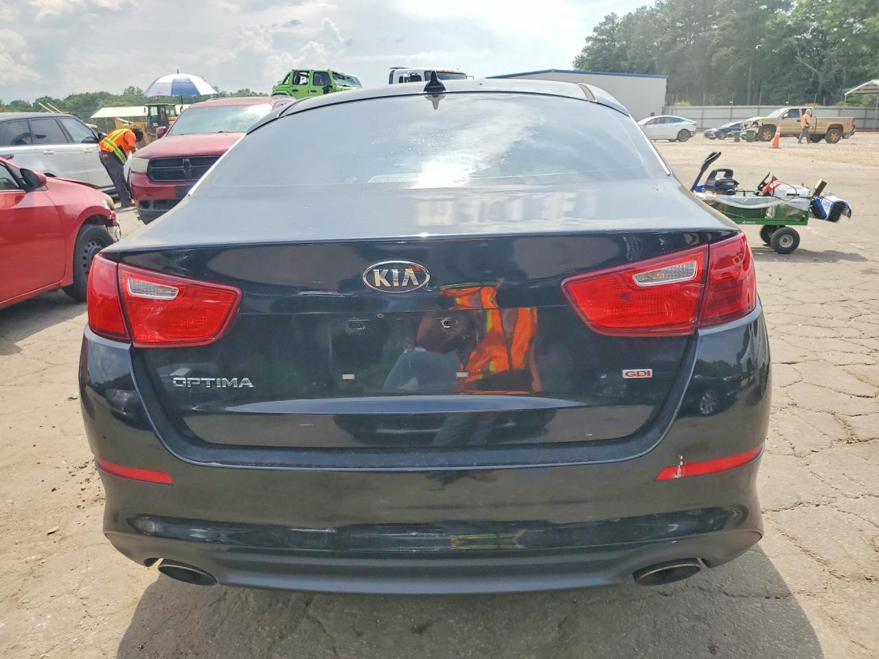 2015 Kia Optima Lx Черный vin: 5XXGM4A79FG448055