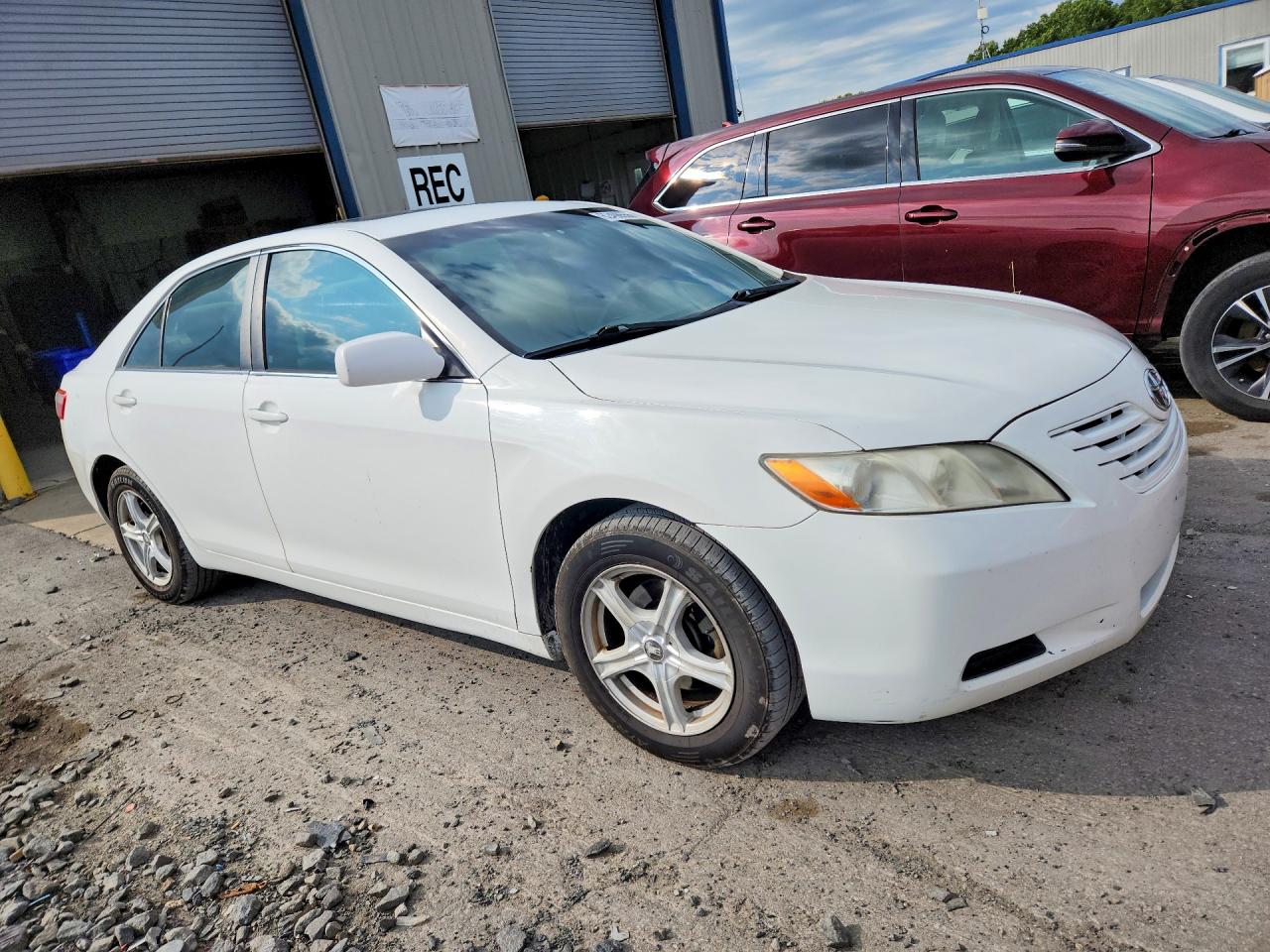 2007 Toyota Camry Le White vin: 4T1BE46K37U727027