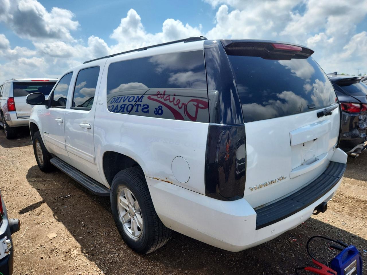 2011 Gmc Yukon Xl K1500 Slt Белый vin: 1GKS2KE30BR196638