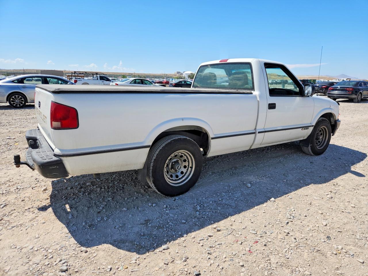 2000 Chevrolet S Truck S10 White vin: 1GCCS14W5YK168969