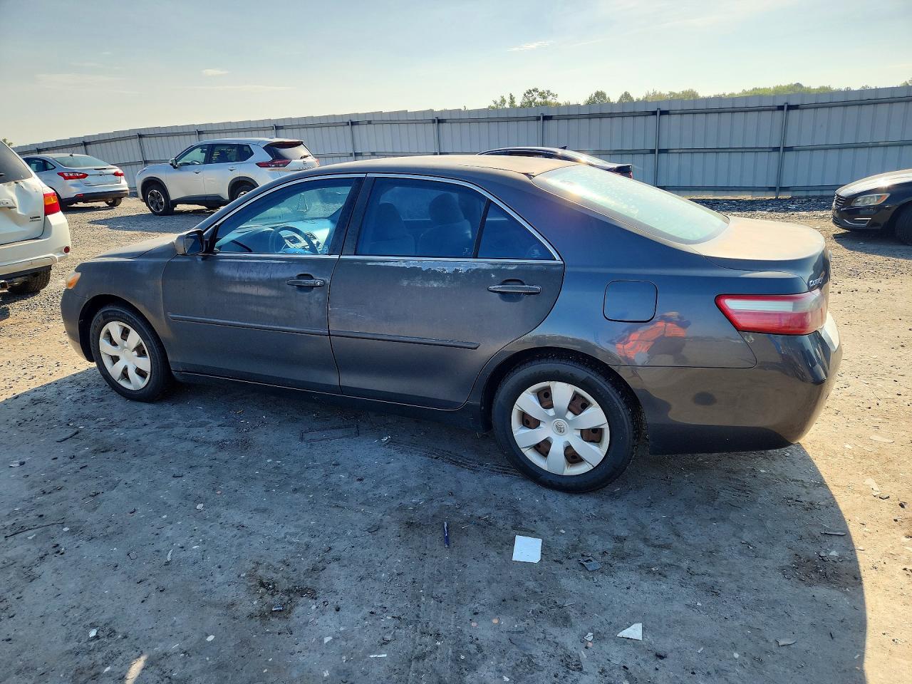 2007 Toyota Camry Le Gray vin: 4T1BE46K07U634515