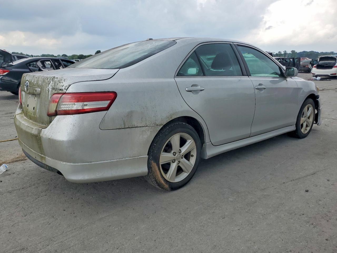 2010 Toyota Camry Se Silver vin: 4T1BF3EK9AU062523