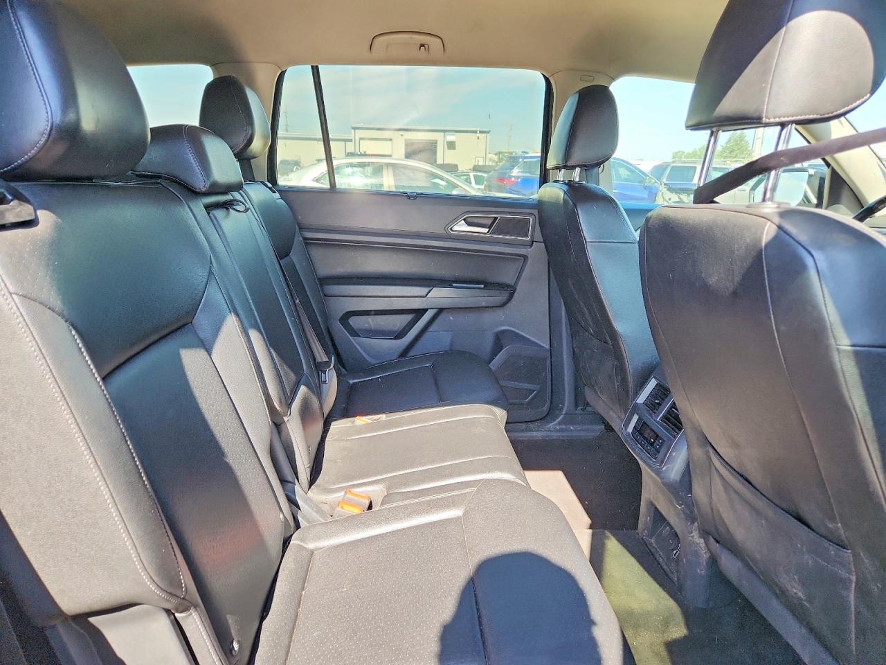 2018 Volkswagen Atlas Se Black vin: 1V2KR2CA8JC505832