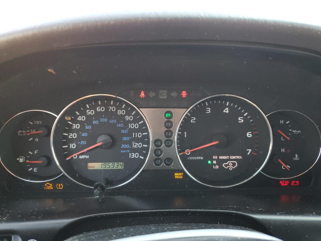 2006 Toyota Land Cruiser White vin: JTEHT05J162089100