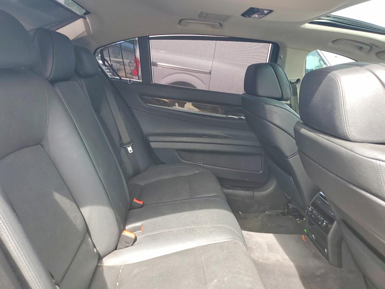 2012 Bmw 740 Li Silver vin: WBAKB4C55CC576135
