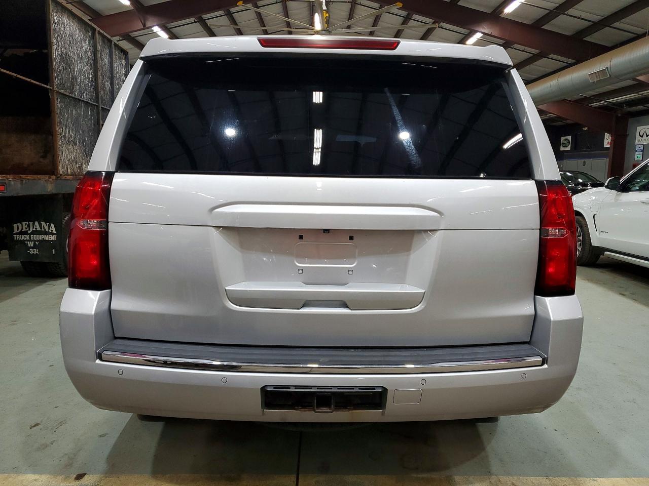 2015 Chevrolet Tahoe K1500 Ltz Silver vin: 1GNSKCKC7FR201563