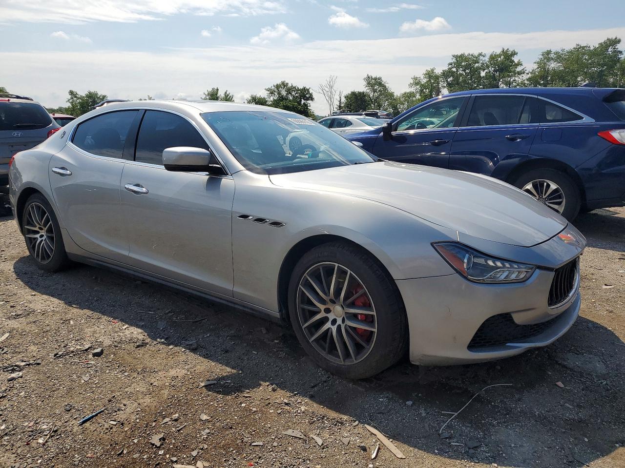 2014 Maserati Ghibli S Silver vin: ZAM57RTA0E1097711