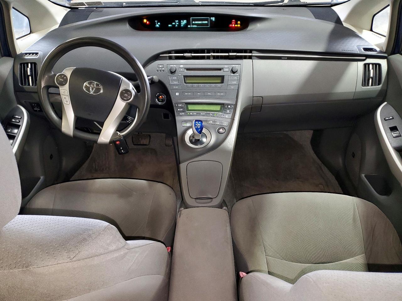 2011 Toyota Prius Three Blue vin: JTDKN3DU0B0312430