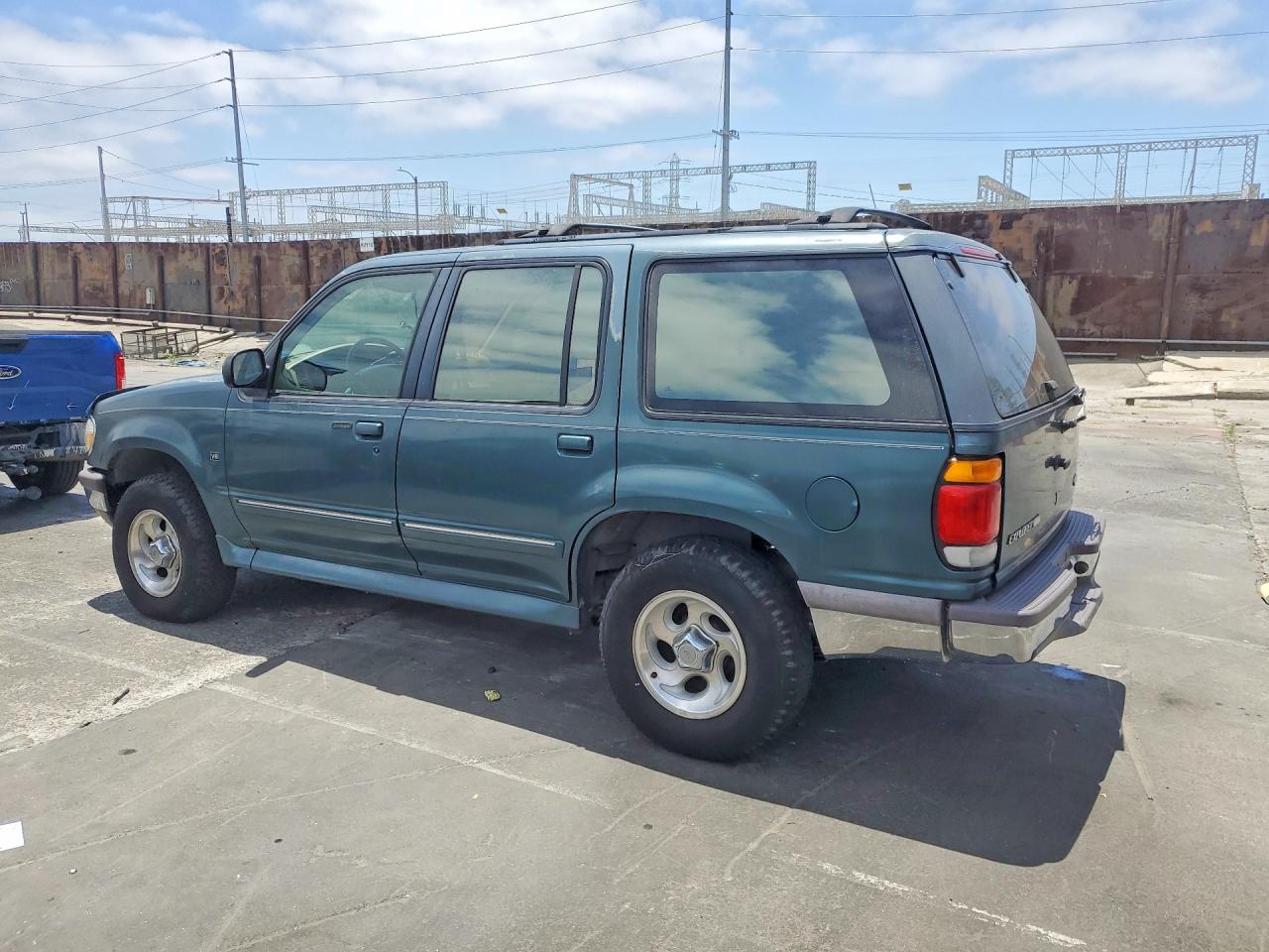 1997 Ford Explorer Green vin: 1FMDU32P9VUA26643
