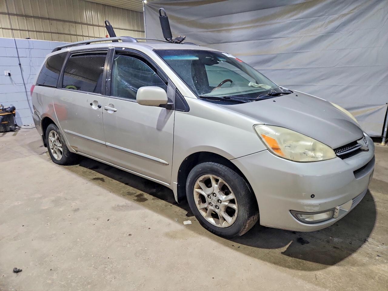 2005 Toyota Sienna Xle Limited 7 Passenger Silver vin: 5TDBA22C05S031391
