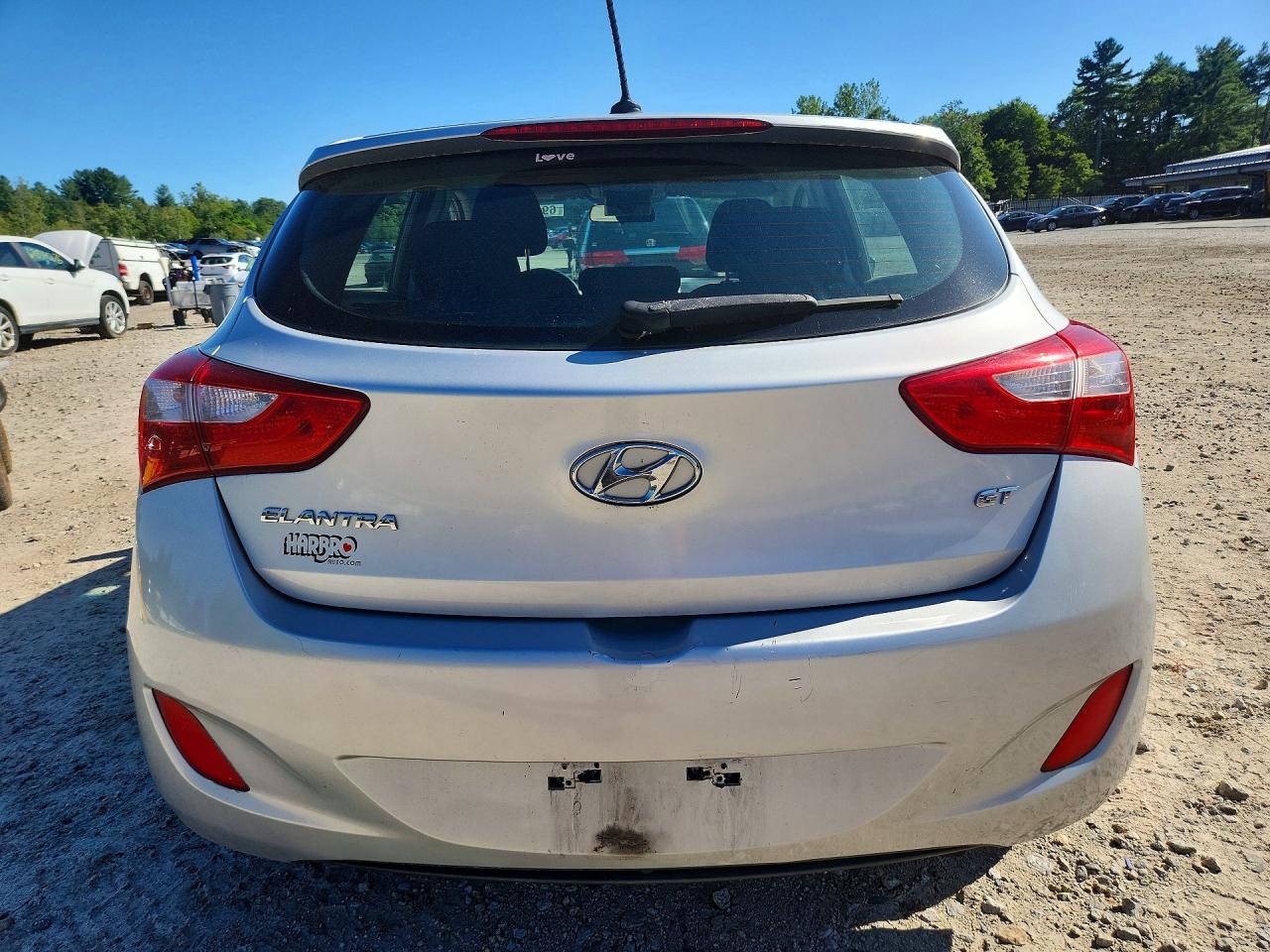 2014 Hyundai Elantra Gt Base Silver vin: KMHD35LH0EU166800