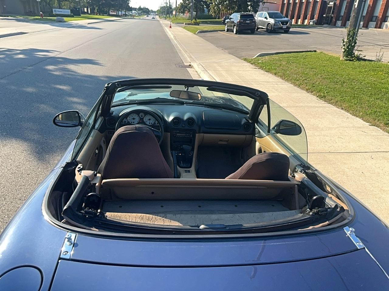 2001 Mazda Mx-5 Miata Base Blue vin: JM1NB353810209184