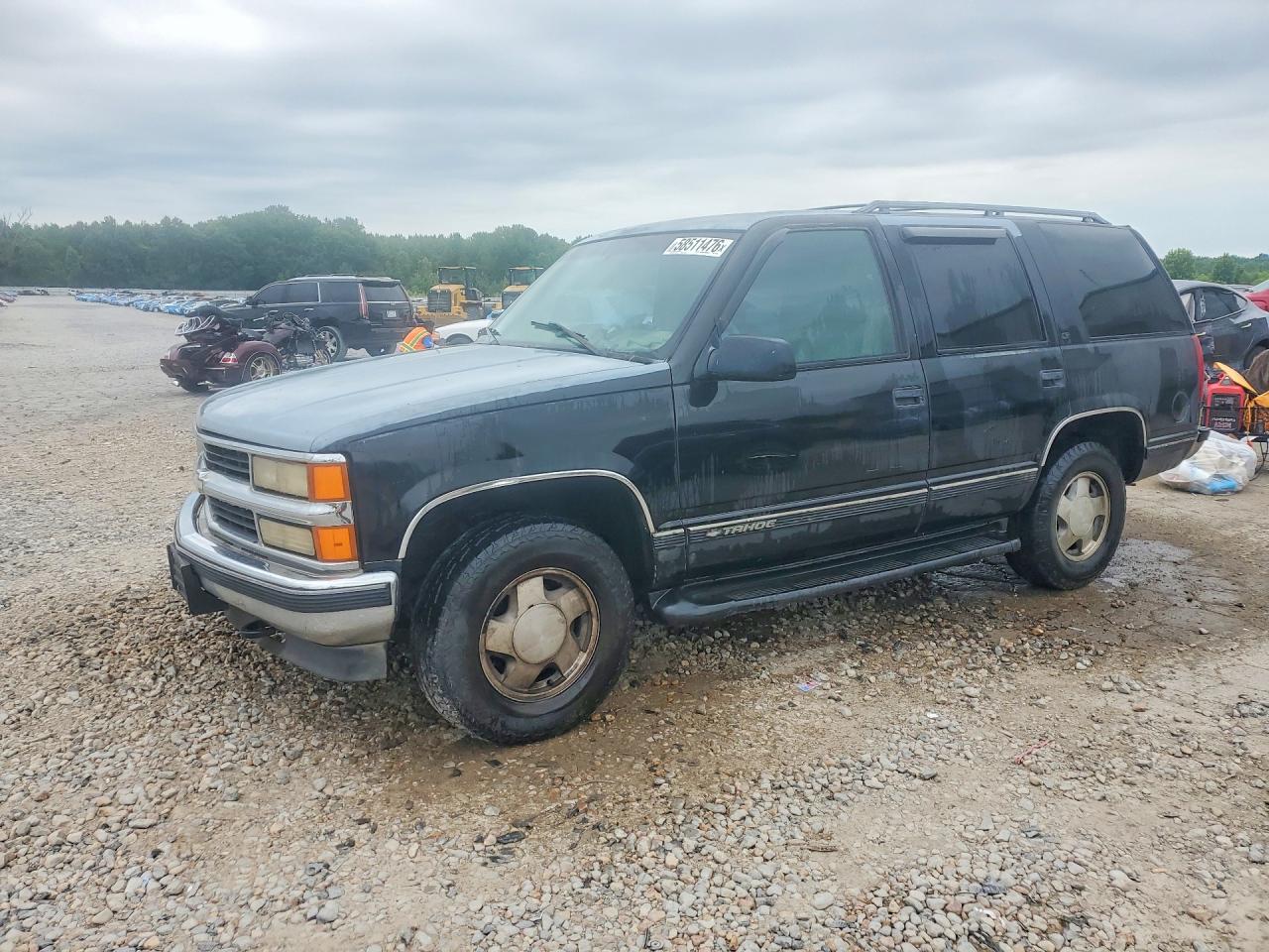 1998 Chevrolet Tahoe C1500 Black vin: 1GNEC13R5WJ358119