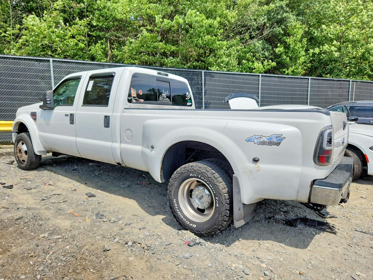 2008 Ford F350 Super Duty White vin: 1FTWW33R48ED24863