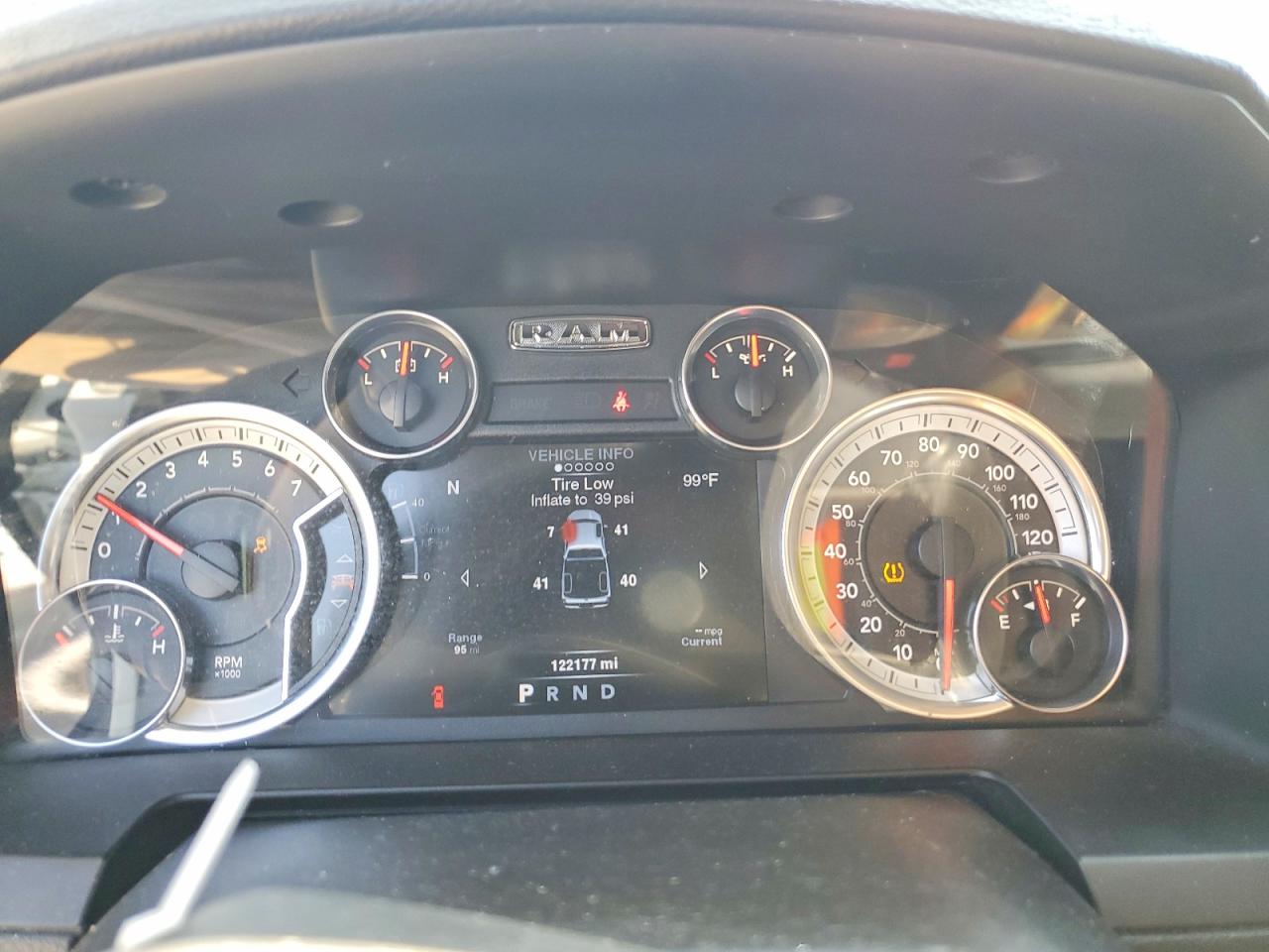 2013 Ram 1500 Laramie White vin: 1C6RR7NT8DS635431