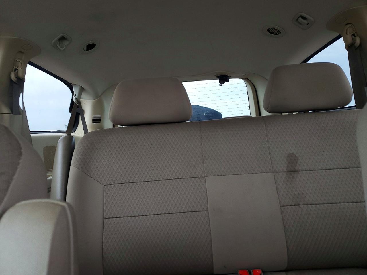 2008 Chrysler Town & Country Lx Beige vin: 2A8HR44H48R781759