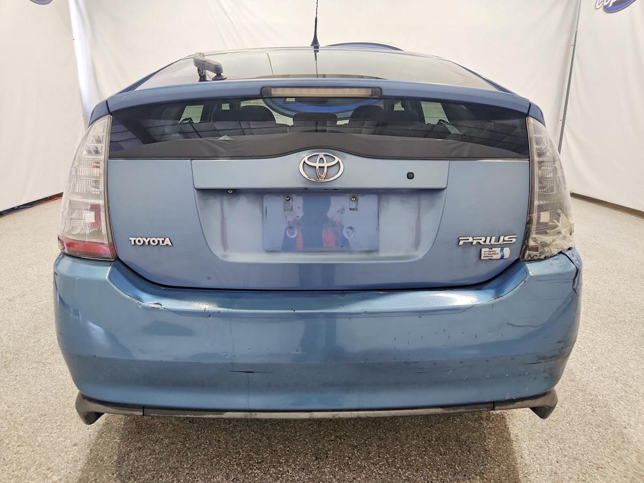 2008 Toyota Prius Base Синий vin: JTDKB20U687695508