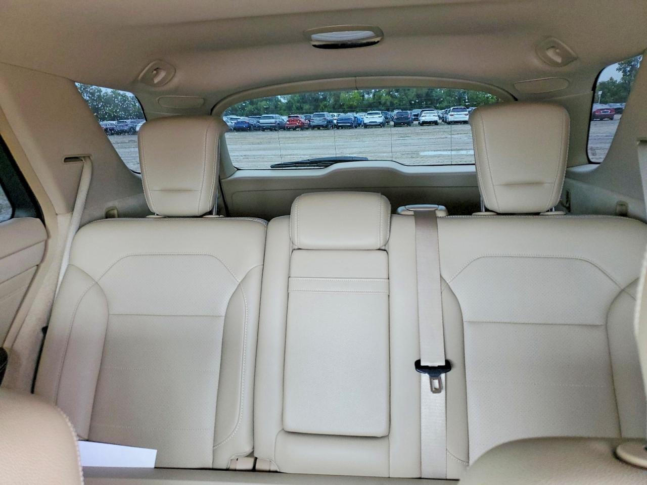 2013 Mercedes-benz Ml 350 White vin: 4JGDA5JB9DA204142
