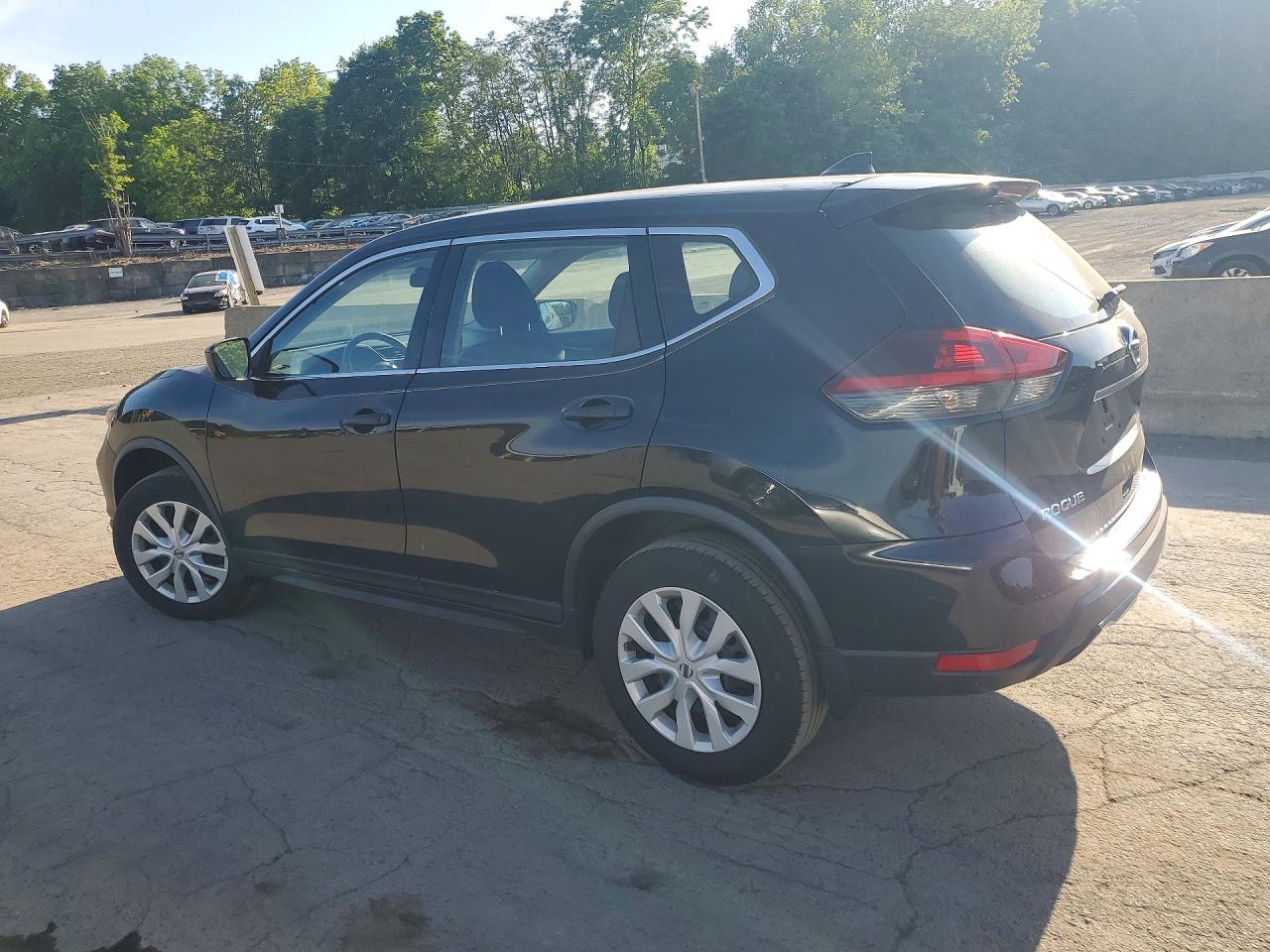 2019 Nissan Rogue S Black vin: KNMAT2MV5KP504096
