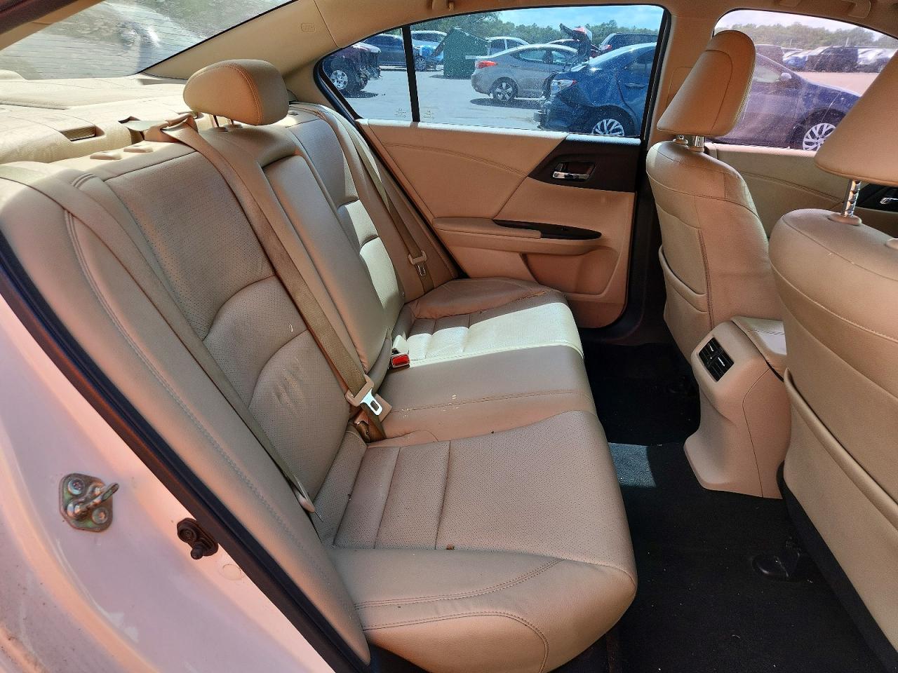 2015 Honda Accord Exl White vin: 1HGCR2F82FA031864