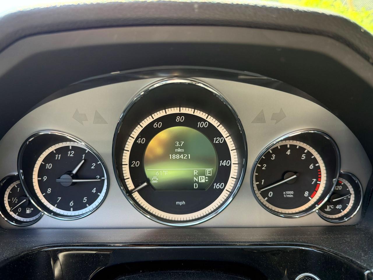 2011 Mercedes-benz E 350 4matic Черный vin: WDDHF8HB0BA325966