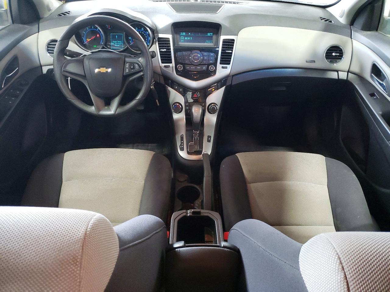 2014 Chevrolet Cruze Ls Beige vin: 1G1PA5SH4E7452102