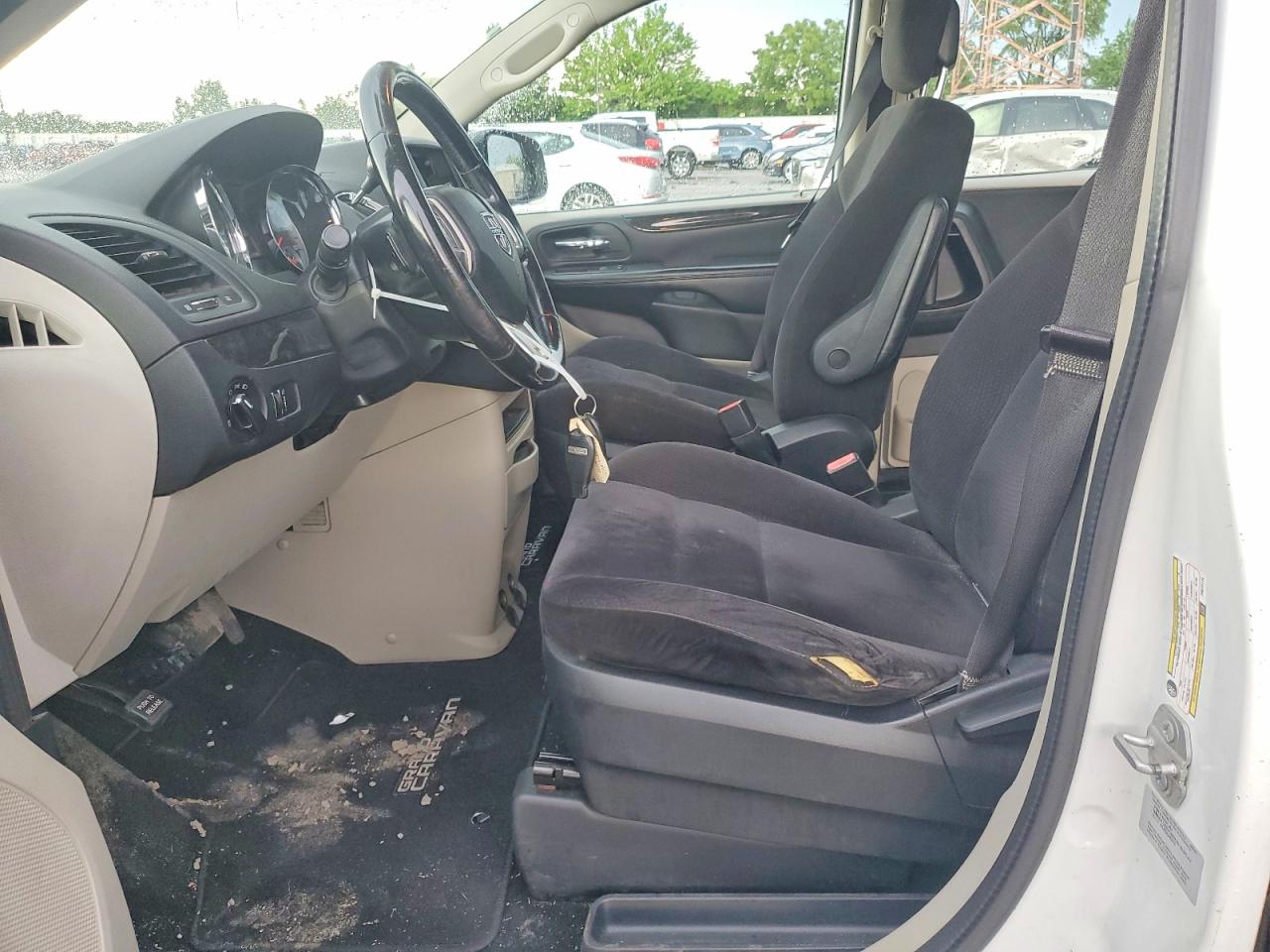 2015 Dodge Grand Caravan Se Белый vin: 2C4RDGBG2FR512114