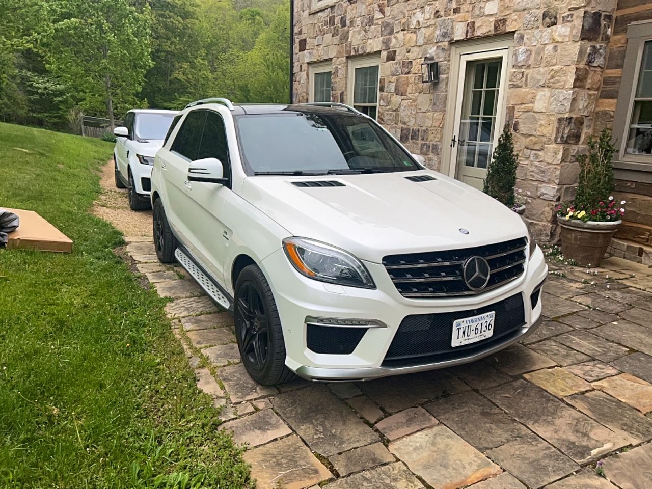 2015 Mercedes-benz Ml 63 Amg White vin: 4JGDA7EB0FA474921