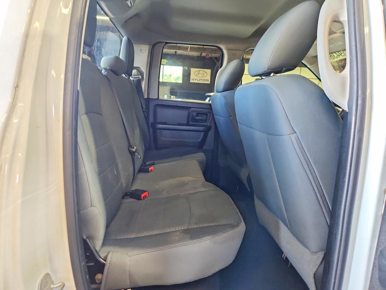 2014 Ram 1500 St White vin: 1C6RR7FT2ES355102