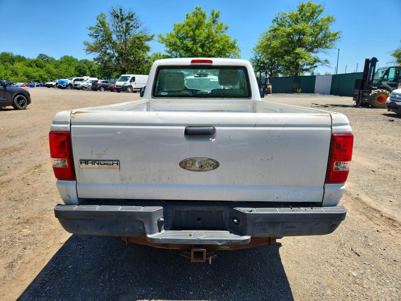 2010 Ford Ranger White vin: 1FTKR1AD8APA09799