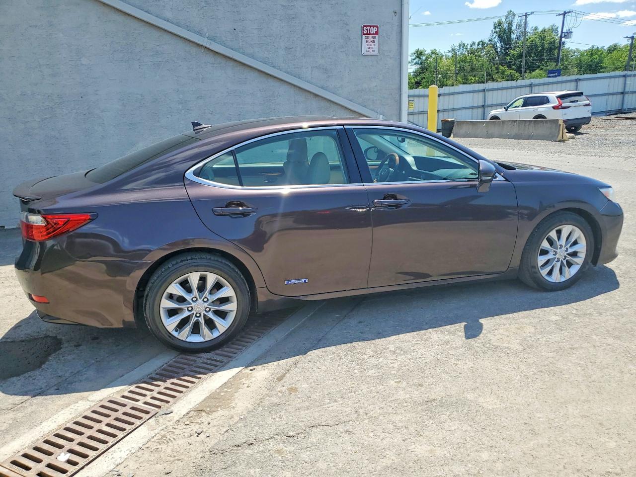 2013 Lexus Es 300h Brown vin: JTHBW1GGXD2004730