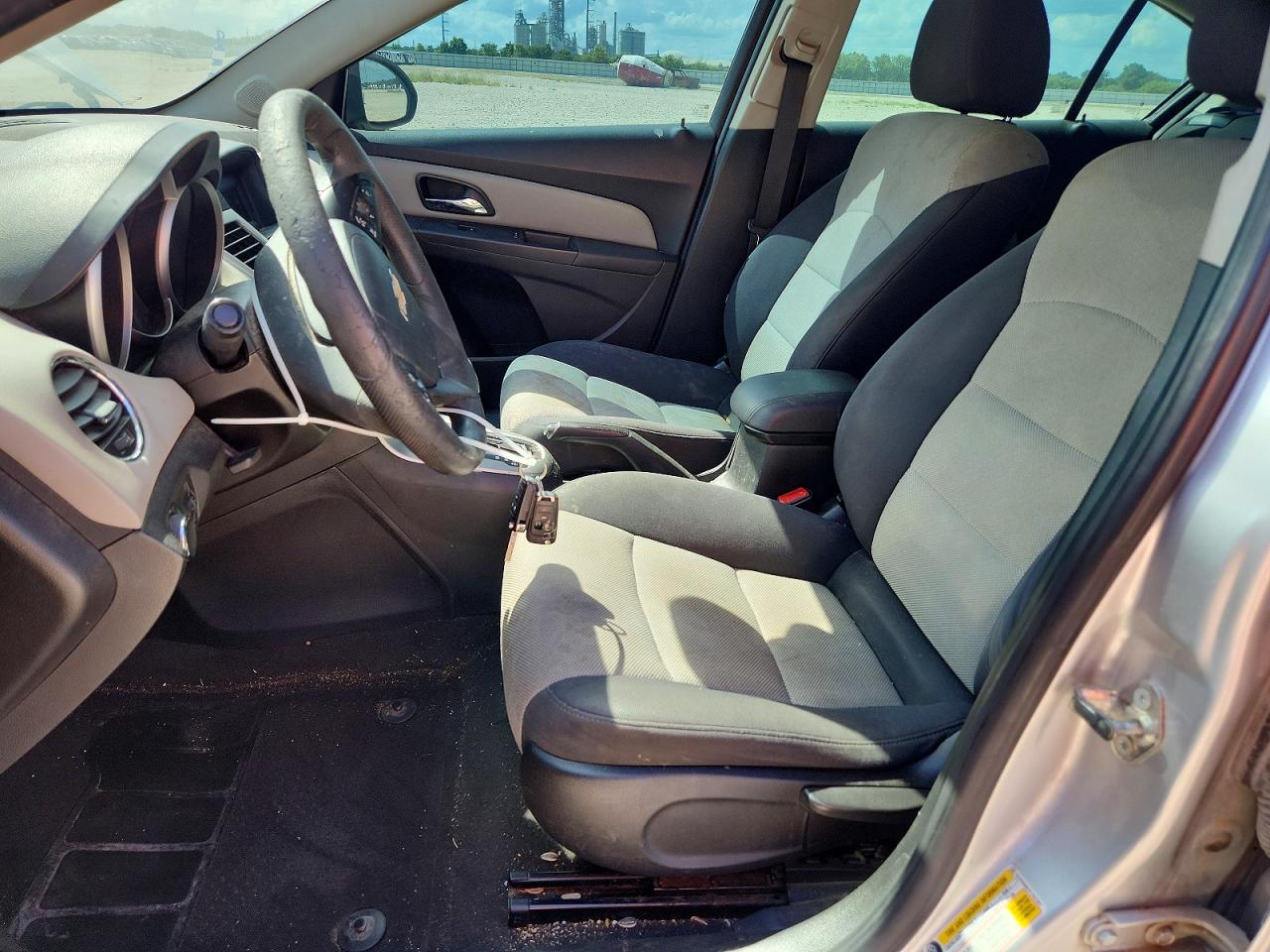2015 Chevrolet Cruze Ls Серебряный vin: 1G1PA5SH7F7157321